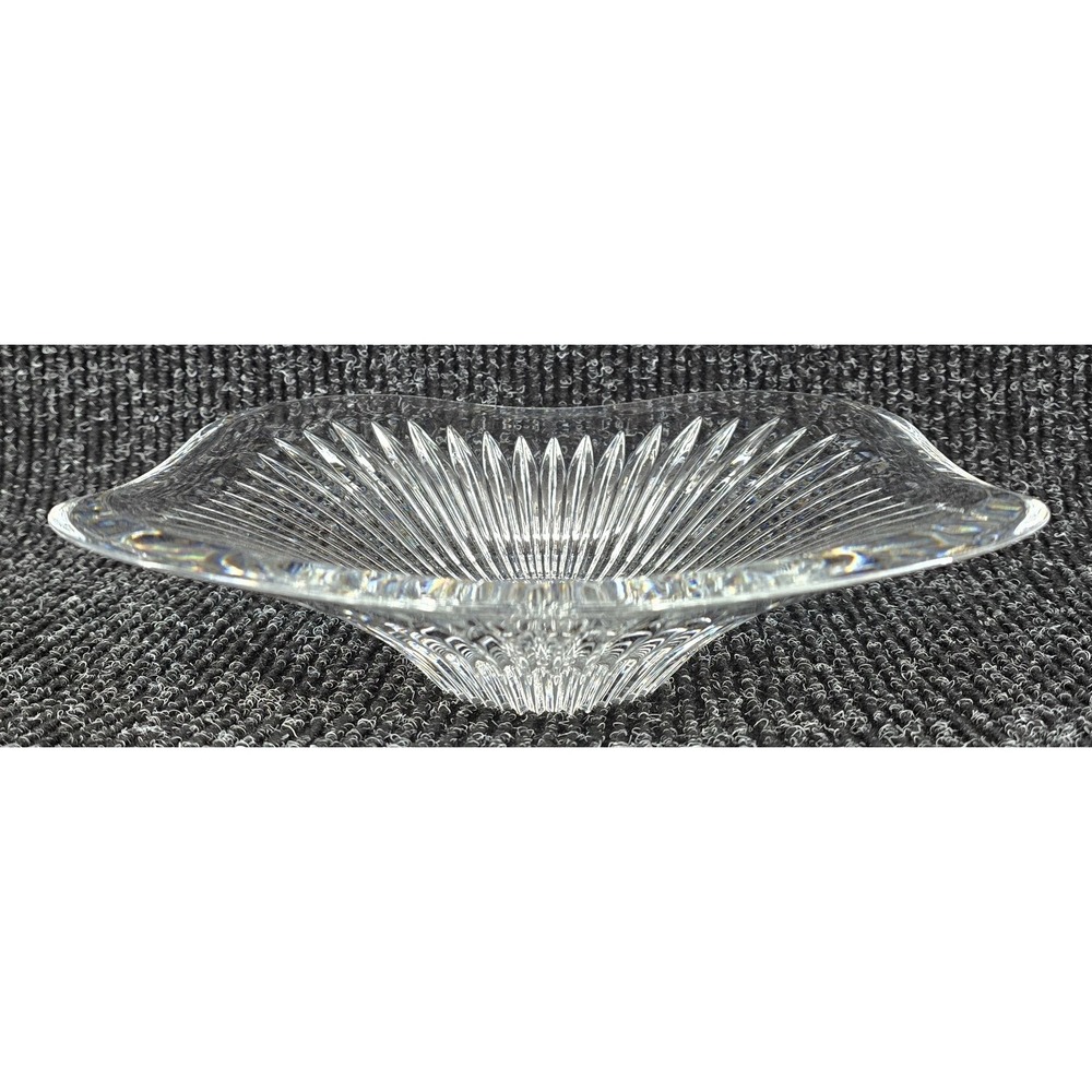 Mikasa Crystal 3x10" Meridian Pattern Centerpiece Bowl Ribbed Wavy Rim Decor
